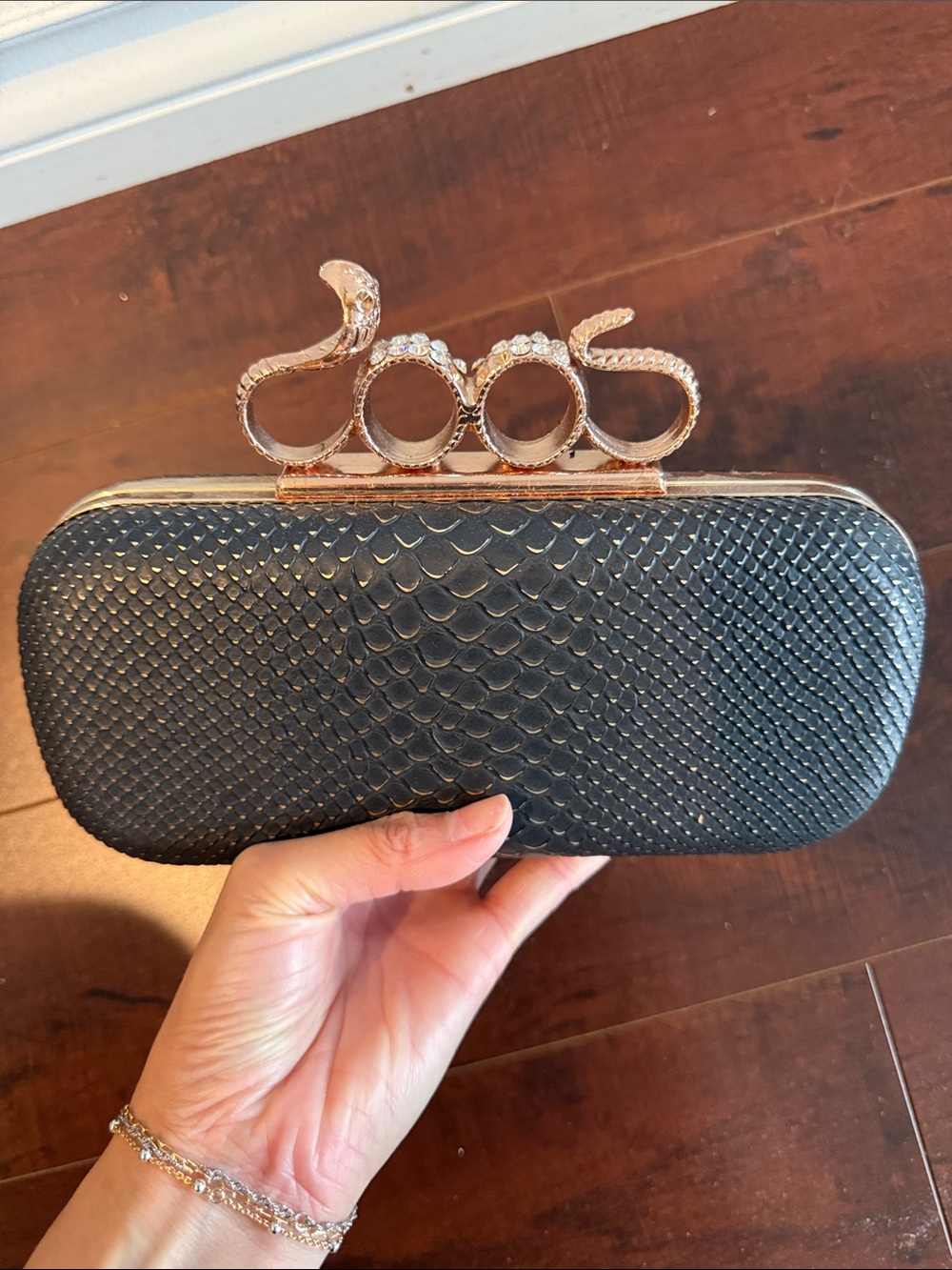 Black Snake-Texture Knuckle Ring Clutch